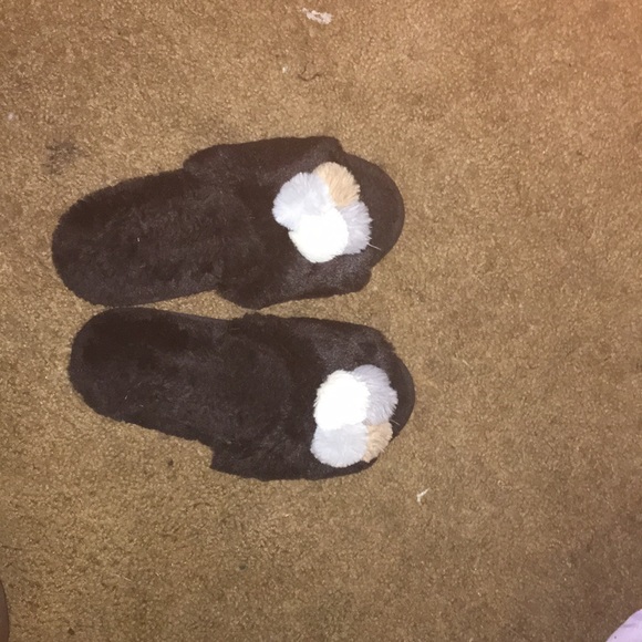 Slippers - Picture 1 of 1